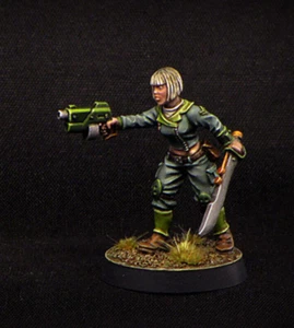 Sergeant, Female Imperial Soldier miniature, wargame guard, 28mm - Picture 1 of 3