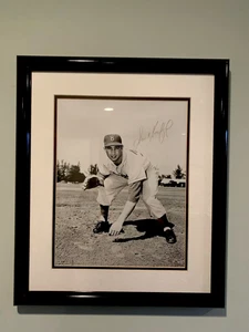 Sandy Koufax Autographed Brooklyn Dodgers Major League Baseball 17x20 - Framed! - Picture 1 of 6
