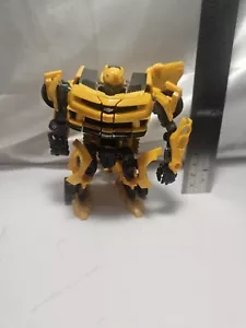 Transformers DOTM - Autobot Bumblebee clase de lujo - Figura suelta 2011 - Imagen 1 de 4