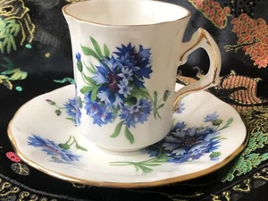 Vintage Hammersley Bone China Blue Cornflower 1/2 Cup Demitasse Cup and Saucer - Bild 1 von 5