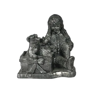 Michael Ricker 1997 Zinn Mädchen & Weihnachtsgeschenk mit Welpen Figur nummeriert - Bild 1 von 5