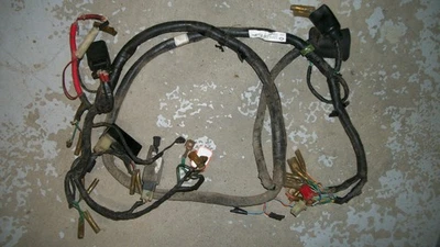 Arnés de cableado completo Honda Spree NQ50 1986 FABRICANTE DE EQUIPOS ORIGINALES Foto 1 de 2