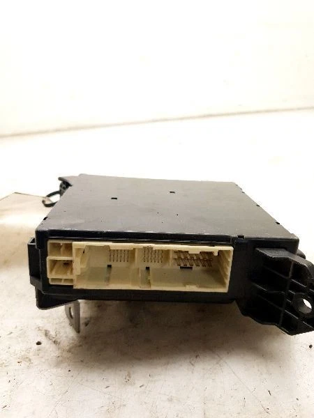 2010 TOYOTA SEQUOIA 4.6L CABIN FUSE BOX - Image 1 of 4