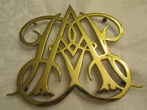 Virginia Metalcrafters 1950 Brass Queen Anne Cypher Trivet Williamsburg GA-A-31 - Picture 1 of 6