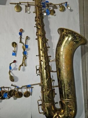 Saxofón tenor Buescher Aristocrat LLAVES DE REPUESTO Foto 1 de 2