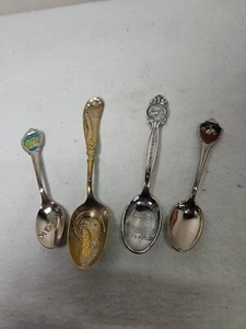4 Vintage 4'' Souvenir / Collector Spoons - Picture 1 of 10
