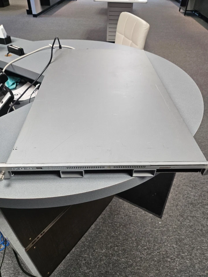 Apple Xserve 2008 2x Eight Core 2.8 Xeon with 16GB Memory | NO HDD - Image 1 of 1