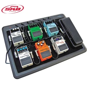 SKB 1SKB-PS-8 8-Port Powered Effects Pedal Board with Gig Bag - Picture 1 of 3