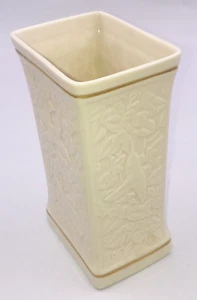 VTG Lenox Floral Hummingbird Vase w/ 24K Gold Trim USA 7.25" Tall 4.5" x 3.25" - Picture 1 of 12