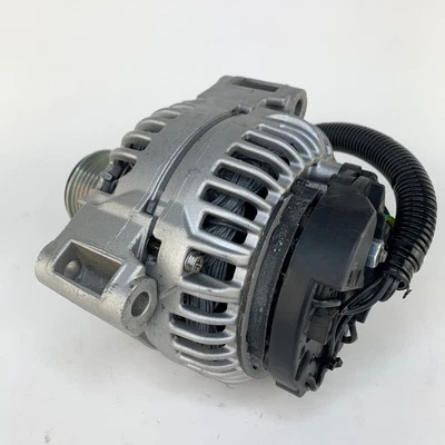 Bosch Alternator 0124615057 Fits Mercedes-Benz John Deere New Holland Massey - Image 1 of 4