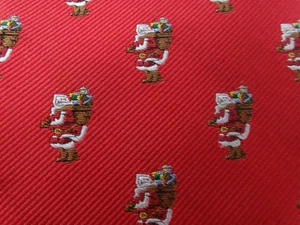 Jos. A BANK 🔥  RED SANTA PRINT / 3 1/2" WIDE / SILK NECK TIE - Picture 1 of 5