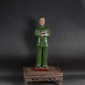 China Kulturrevolution Periode Porzellan grüne Militäruniform Lin Biao Statue - Bild 1 von 8