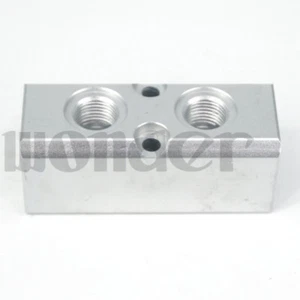 G1/2" In G1/4" Out 2 Way 30x30mm Pneumatic Aluminum Manifold Block Splitter - Picture 1 of 5