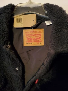 Levi's Men's Cozy Vintage Sherpa Trucker Jacket New w/ Tags X-Large A32880002 - Picture 1 of 3