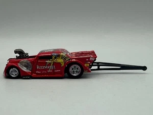 Muscle Machines Nitro Coupe Stinger 1933 Jeep Willys Dragster, 1:64, Red - Picture 1 of 12