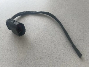 2000-2003 BMW X5 E53 ~ AIR PUMP PLUG ~ 11721437911 ~ OEM PART - Picture 1 of 3