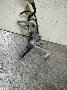 2001-2003 suzuki gsxr 600 750 1000 oem Right Side driver rearset HAS WEAR - Picture 1 of 7