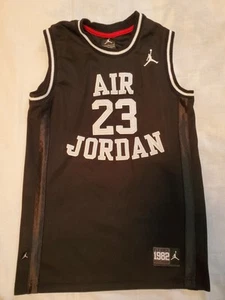 Nike Air Jordan 23 BOYS YOUTH LARGE 12/13 Years Black Fly Since 1982 Jersey - Picture 1 of 9