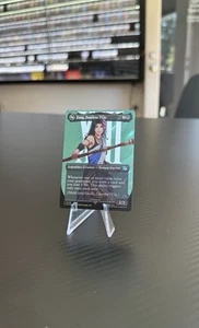 Final Fantasy Fang, Fearless l'Cie (Borderless) (Surge Foil) Final Fantasy Foil - Picture 1 of 2