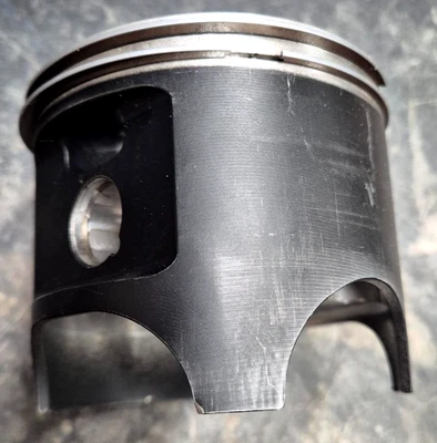 Kit de pistão Yamaha YZ465 IT465 1980 1981 1982 Wossner *86,92 mm - 87,00 mm furo* - Imagem 1 de 4