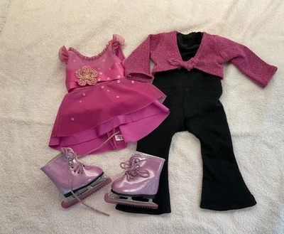 American Girl ~ Traje de patinaje sobre hielo 2 en 1. My American Girl. Patines morados. Usado en excelente estado Foto 1 de 4