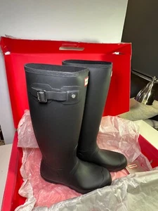 New! Hunter Women's Original Black Rubber Rain BOOTS Tall 9 with BOX #WFT1000RMA - Picture 1 of 8