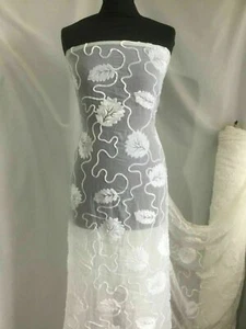 NUEVA Tela de Terciopelo Floral Burnout de Diseñador Blanco Marfil Novia Chifón de Clase Alta - Imagen 1 de 7
