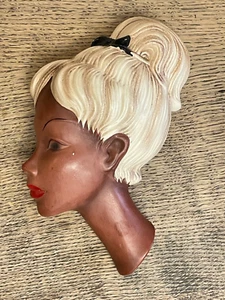 Rare collectable chalkware wall-mask of young woman. Cortendorf - Picture 1 of 10