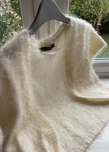Ladies Ivory Cream Fluffy Knit Bolero/Shrug Size 8 - Picture 1 of 10