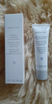 MaryKay MEDIUM COVERAGE FOUNDATION GRAY Wide Cap Discontinued Vintage  - Image 1 of 2