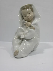 1999 NAO by Lladro Sleepy Baby in Decke gewickelt Figur 6 1/4" - Bild 1 von 9