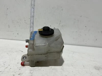 Toyota Camry Master Cylinder Reservoir AVV50 12/2011-05/2015 - image 1 of 4