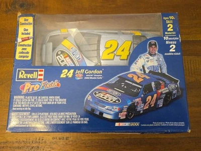 Revell Pro Finish #24 Jeff Gordon  Monte Carlo  1:24 Scale Model - Image 1 of 4