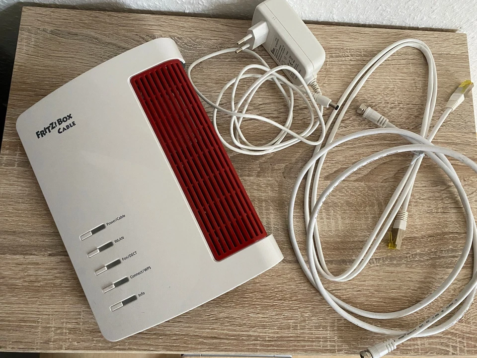 FRITZ!Box 6660 Cable Kabelmodem - Weiß - Bild 1 von 1