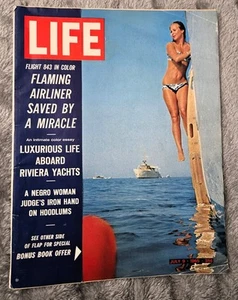 LIFE MAGAZINE JULY 9, 1965 Flight 834 Riviera Yachts - Foto 1 di 11