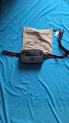 Borsello Gucci Uomo GG Supreme Mai indossato - Immagine 1 di 3