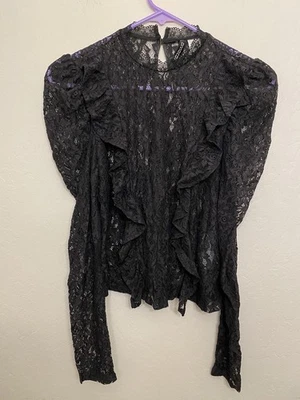 Blusa H&M Talla XS Floral Negra Encaje Peplum Volantes en V Delantero y Mangas Cremallera Trasera Foto 1 de 2