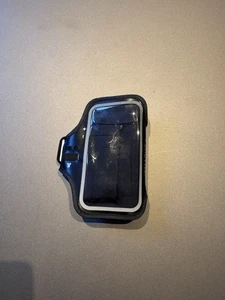 Bracelet iPhone 15 - Photo 1 sur 5