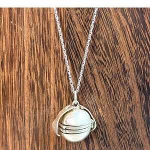 Vintage 6 Photo Locket Taxco Sterling Silver Folding Orb Pendant Necklace 24" - Picture 1 of 6
