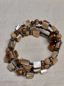 Bracciale Vintage a Molla Con Madreperla Legno e Perline Bracelet V3 ^ - Foto 1 di 5