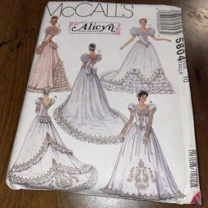 Vestido de novia Mccalls patrón de costura 5804 talla 10 sin cortar exclusivo de Alicyn - Imagen 1 de 2