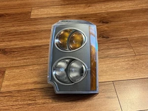 OEM 2003-2005 Land Rover Range Rover HSE L322 Front Driver Side Corner Light - Picture 1 of 3
