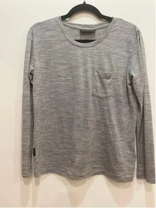 Icebreaker Merino Wool Long Sleeve Tee XS Gray Base Layer Outdoors Travel Ski - Picture 1 of 7