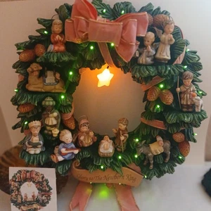 Studio Hummel Goebel Glory To The Newborn KING Lighted Ceramic Nativity Wreath - Picture 1 of 16