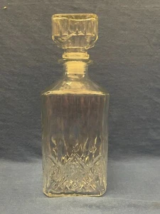 NIB Square Faceted Clear Glass WHISKEY DECANTER w/ Stopper 9.5" Liquor Cabinet - Picture 1 of 12
