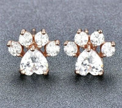 Preciosos aretes con estampado de patas de gato con estrás chapados en oro rosa Foto 1 de 4
