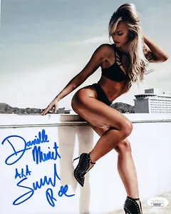 DANIELLE MONET ~SUMMER RAE Authentic Hand-Signed "WWE DIVA" 8x10 Photo (JSA COA) - Picture 1 of 2