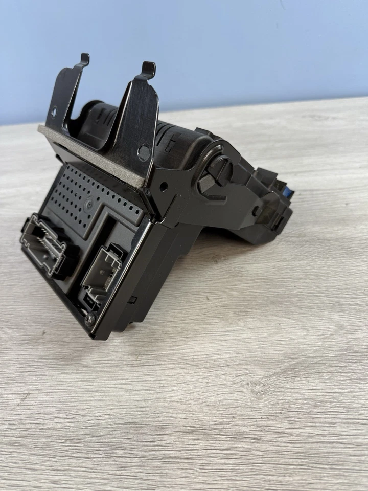 Volvo V70 P2 XC90 S60 S80 CEM body control unit 2.4 Diesel D5 30728542 12243779 - Image 1 of 4