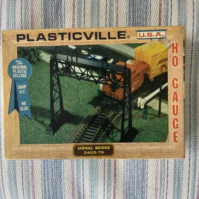 Vintage BACHMANN PLASTICVILLE USA HO Gauge Signal Bridge 2620 Complete - Image 1 of 4