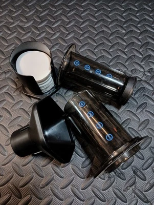 Juego de émbolos AeroPress Parts, filtros, cosa de embudo, sin tapa de filtro Usado Foto 1 de 2